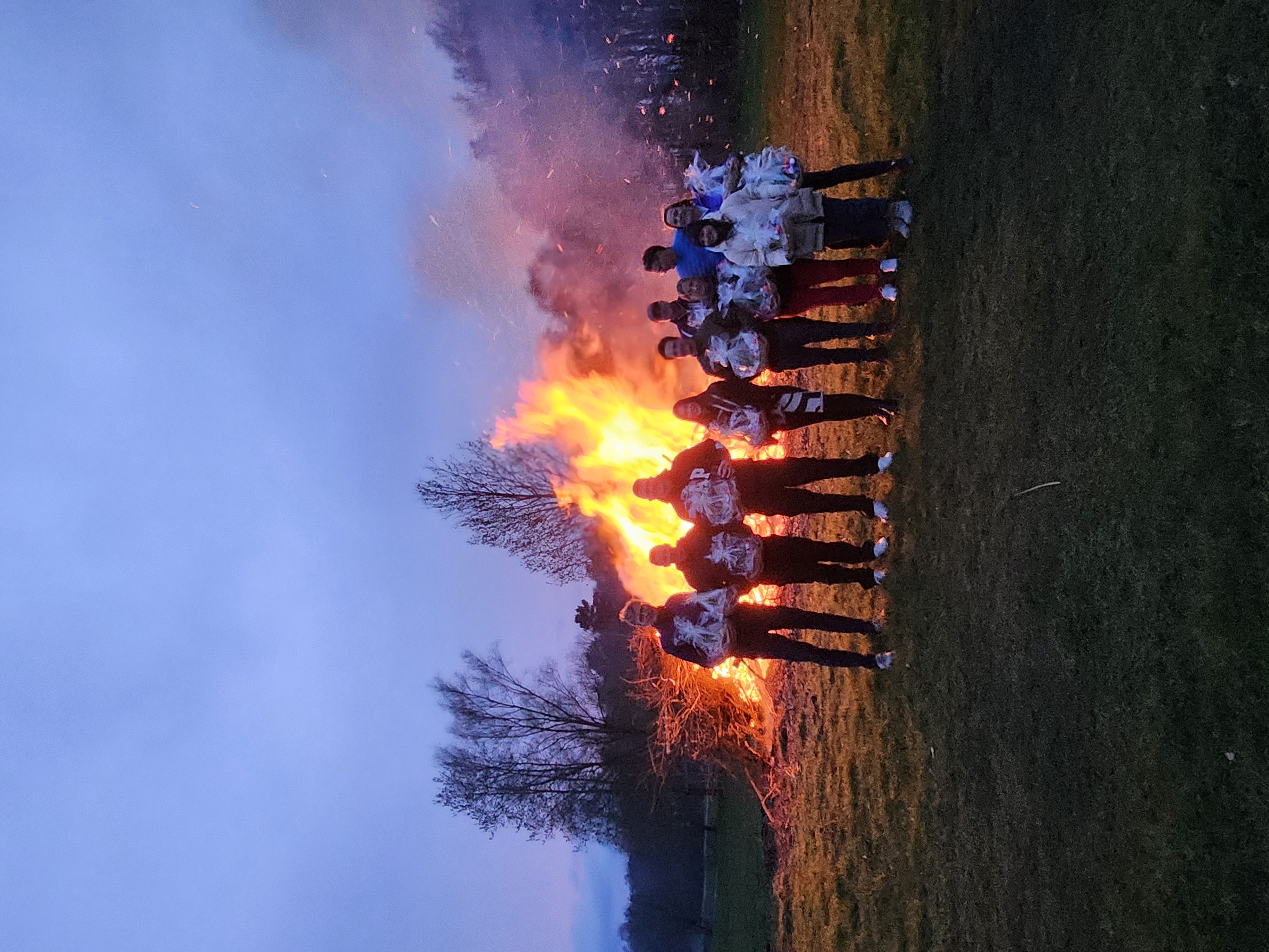 Osterturnier mit Osterfeuer